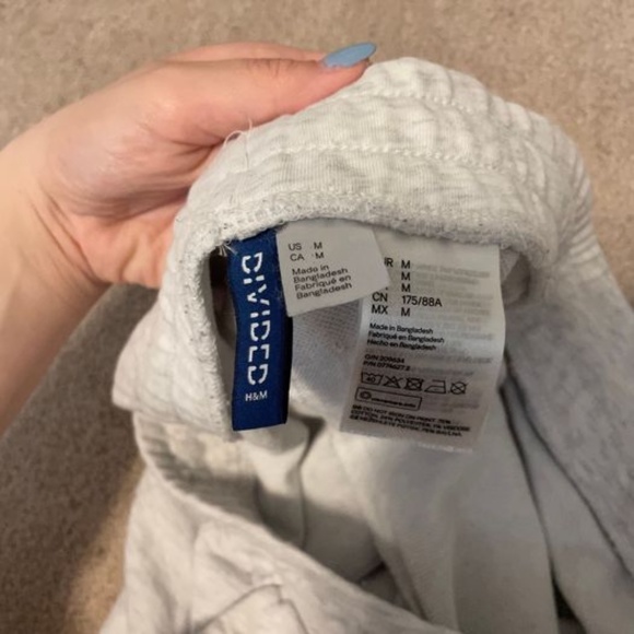 H&M Causal wear Shorts - Picture 5 of 5